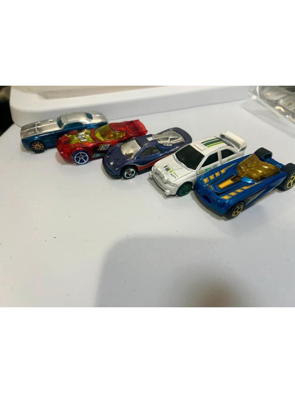 Hot wheels die cast cars lot of 5